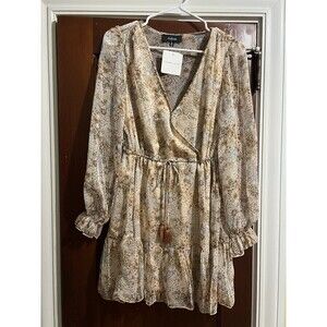 AaKaa Lightweight Tiered Cream Floral Babydoll Mini Dress Size Small Boho